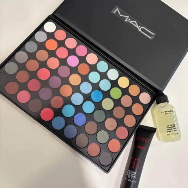 Set completo de maquillaje ! Paleta profesional 60 tonos + serum primer visage Mac + base mate!