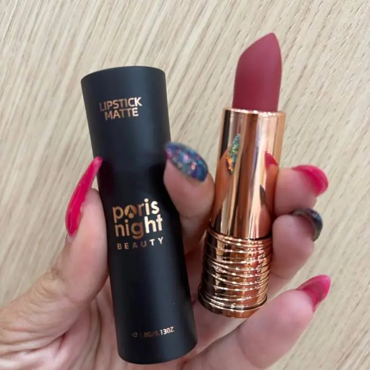 Labial mate hidratante cremoso larga duración paris ! Dos tonos