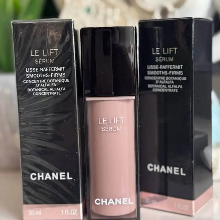 Serum Le Lift lifting alisadora reafirmante elimina las arrugas piel más elástica suave y rejuvenece