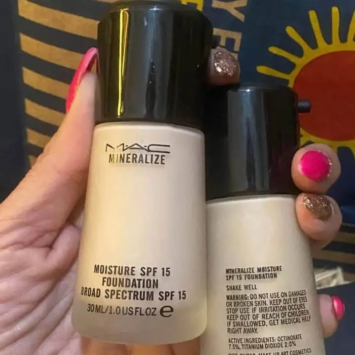 Base mate vidrio + fijador de maquillaje Iconic made in italy
