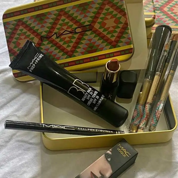 Set de maquillaje Hipoalergenico en lata ideal para regalar