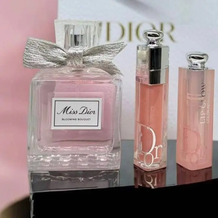 Set Dior completo original ! Miss Dior 100 ml + set de labial Dior !