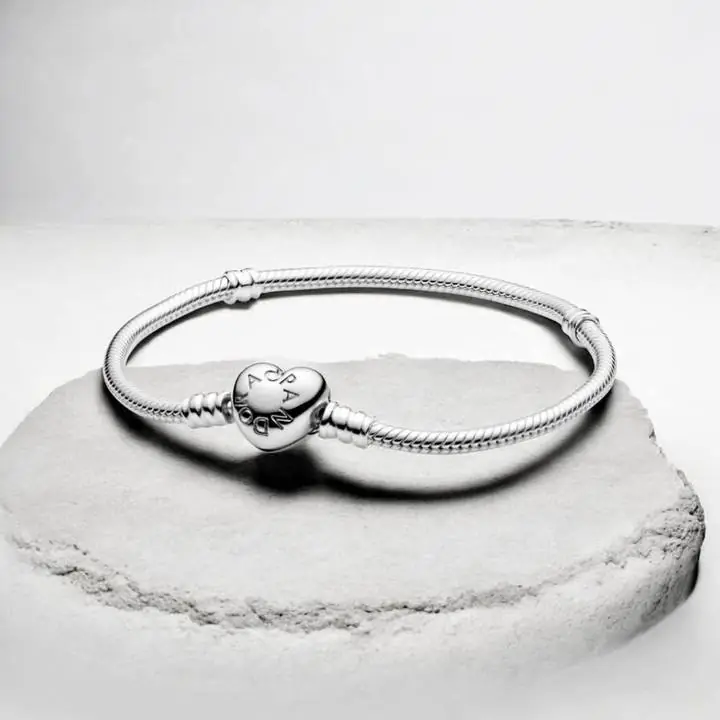 Pulsera Pandora moment corazón plata 925 + 2 charm Disney original en caja bolsa todo sellado
