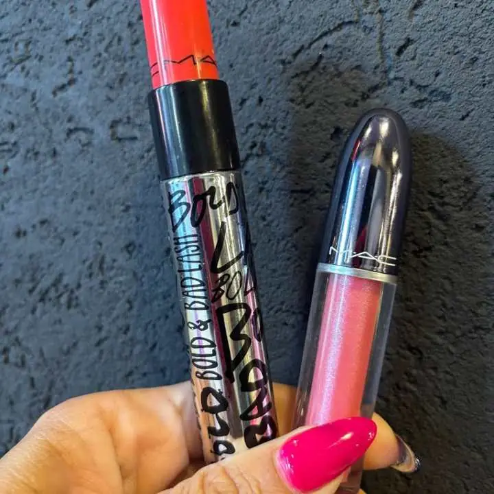 Rimel bold large effect + gloss nueva temporada