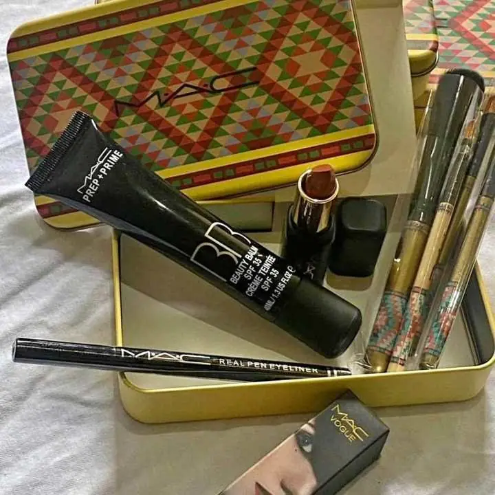 Box de maquillaje ideal para regalar en lata !