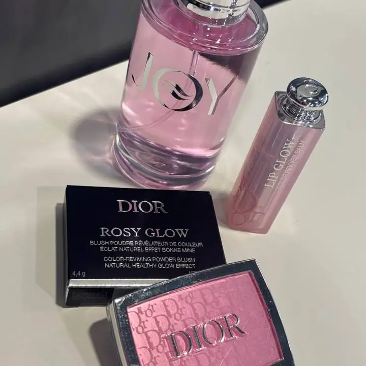 Set completo ! Rubor Pink 001 + labial bálsamo 001 Pink + perfume joy 100 ml