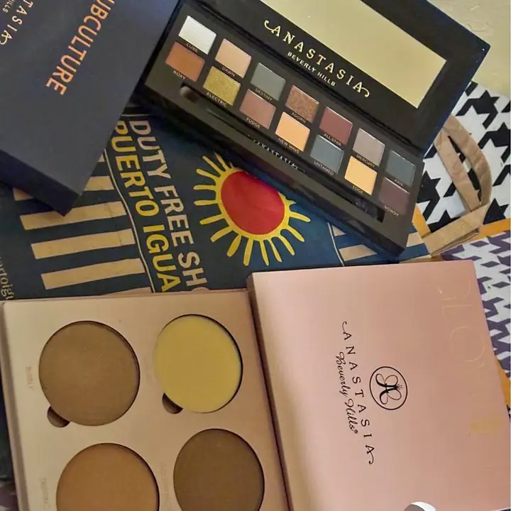 Set de Anastacia + victoria S Secret ! Freeshop ! Último en stock