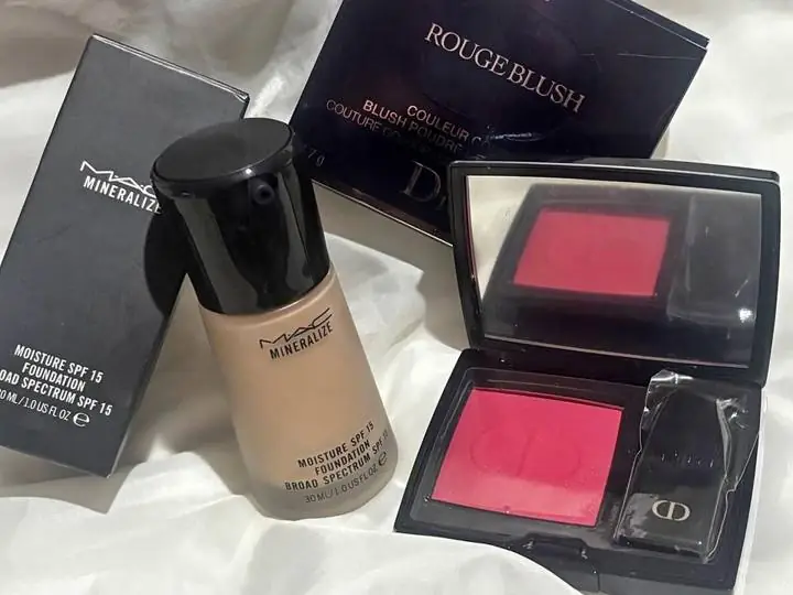 Rubor de Dior 999+ base mate vidrio mineralize ! Envíos o entregas personales