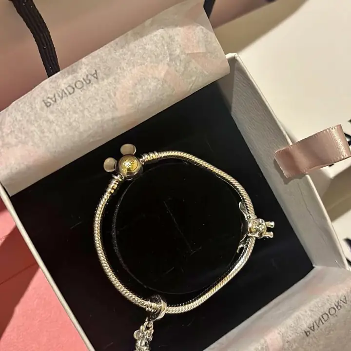 Pulsera Disney 100 años original Pandora plata 925 con sello ale + 2 charm ! Envíos o entregas perso