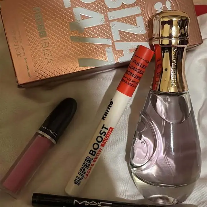 Perfume Stracto 80 ml original + set de maquillaje! Rimel serum + labial mate indeleble + delineador