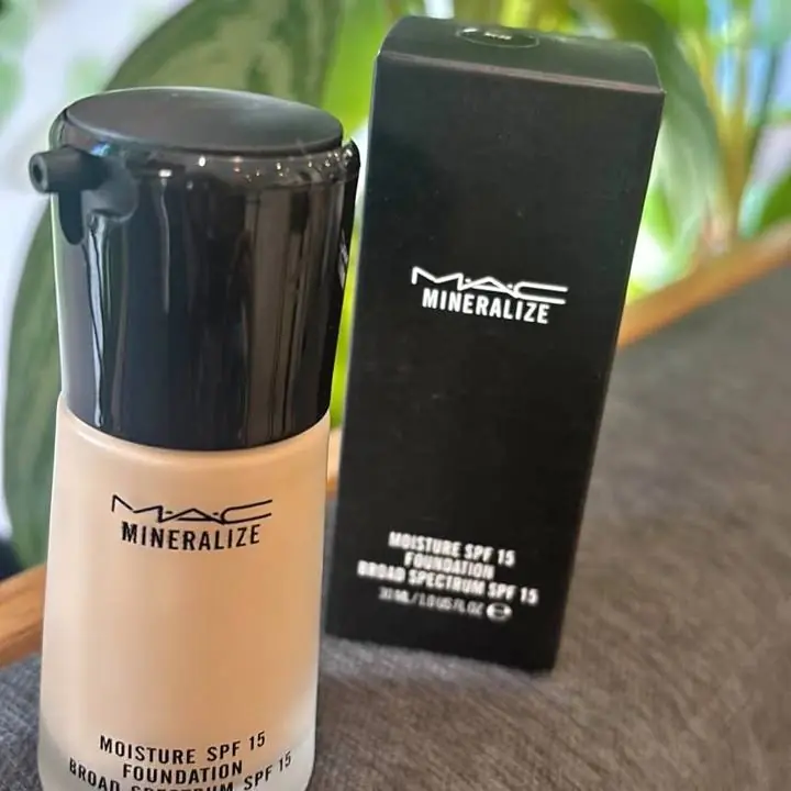 Rubor Laurent tono 42 + base mineralize Mac !