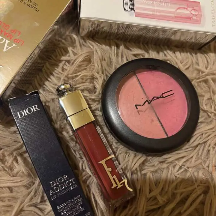 Rubor dúo Pink + gloss addict envíos o entregas personales