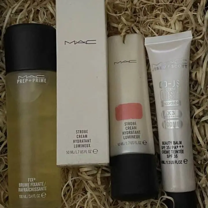 Fijador bruma 100 ml rose + Luxery iluminador strober + corrector Jeremy