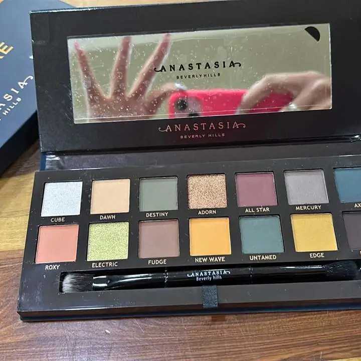 Paleta de Anastacia envíos o entregas personales! Producto Hipoalergenico