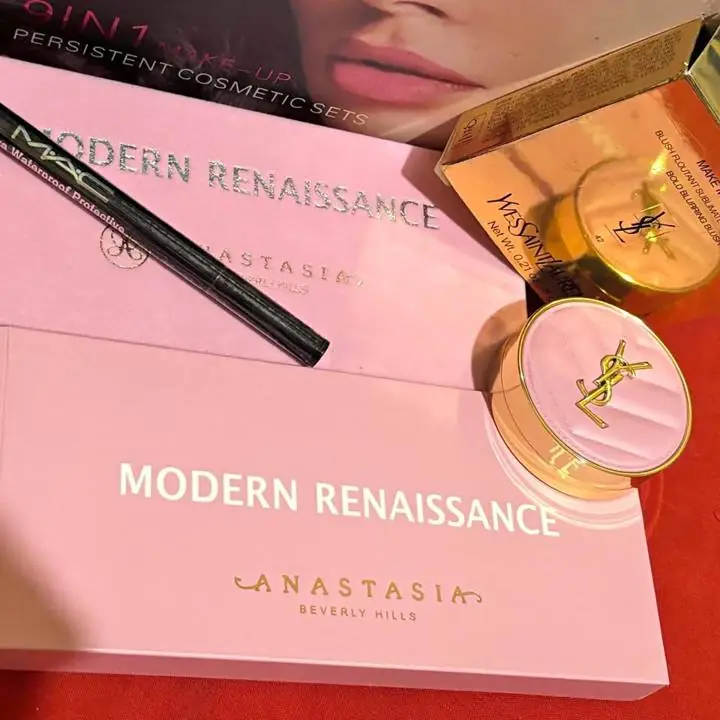 Paleta de Anastacia + rubor 42 de Laurent y delineador fibra indeleble!