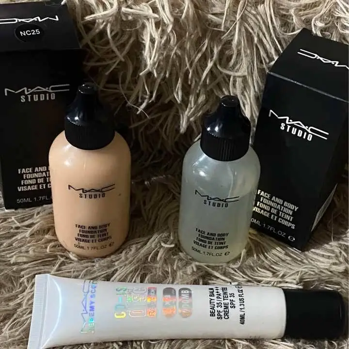 Base face and body + corrector + primer serum !