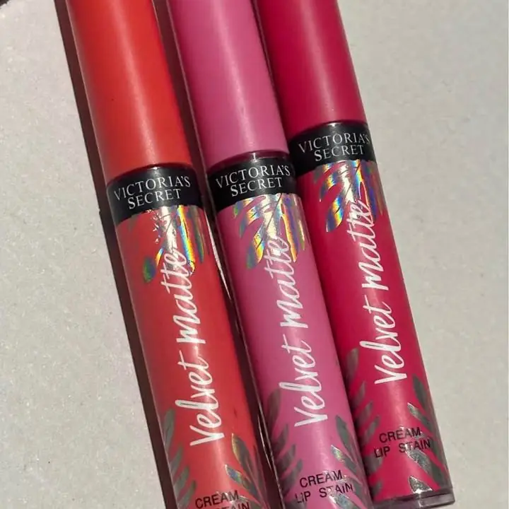 Labial mate indeleble de victorias Secret x 3 unidad