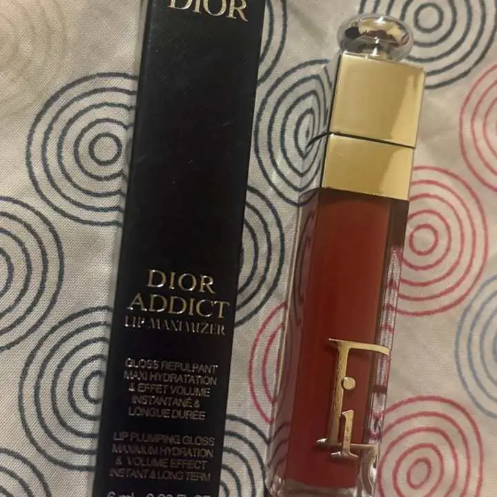 Gloss Dior addict 037 + bálsamo Pink 001