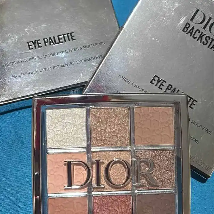 Paleta de sombra Dior + gloss Dior color a elección !