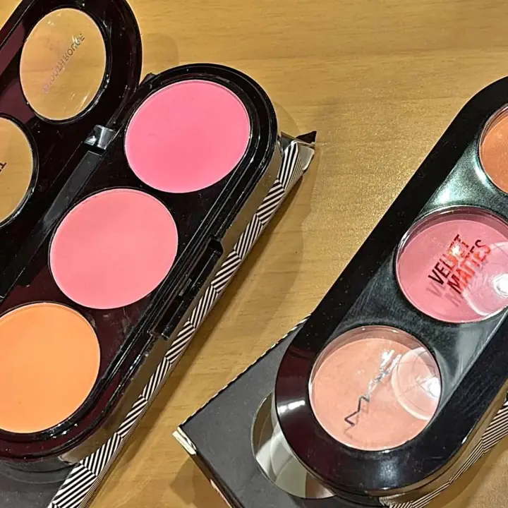 Paleta de rubores con brocha incluida !