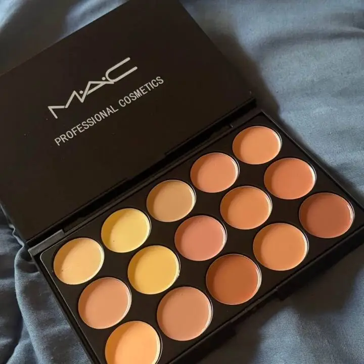 Súper promoción! Paleta de 40 tonos sombra + paleta de corrector y contorno!