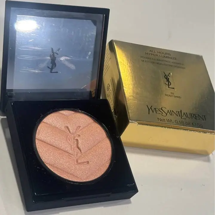 Iluminador último en stock producto sellado envíos o entregas personales