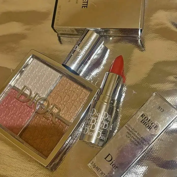 Paleta de Dior 001 original + labial mate barra 12 ! Último set en stock promoción !