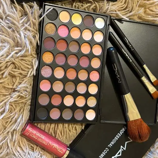 Set completo de maquillaje envíos o entregas personales