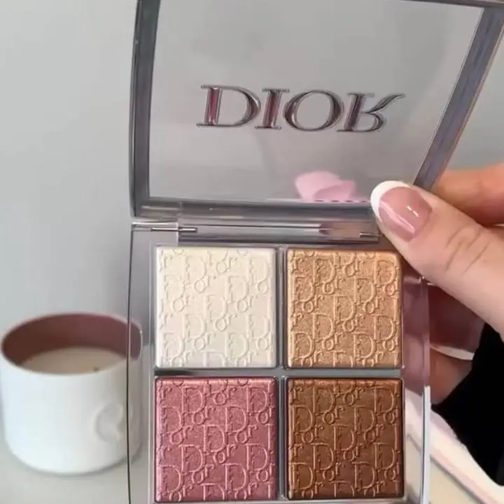 Paleta de Dior + labial mate barra envíos o entregas personales