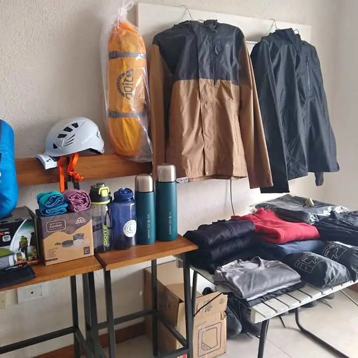 Equipamiento trekking & deportivo