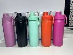 Botella con gancho deportiva