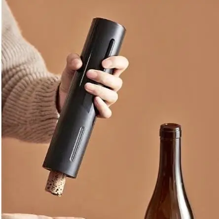 Abridor de vinos recargable