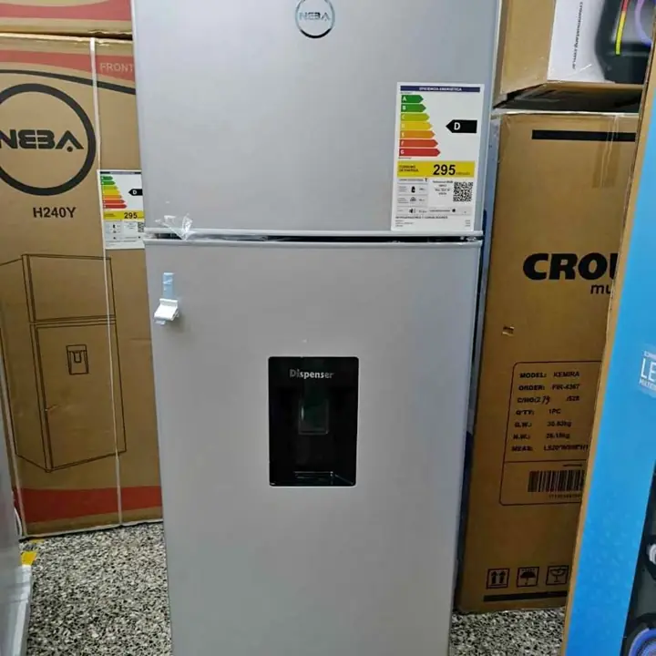 Heladera Neba con dispenser