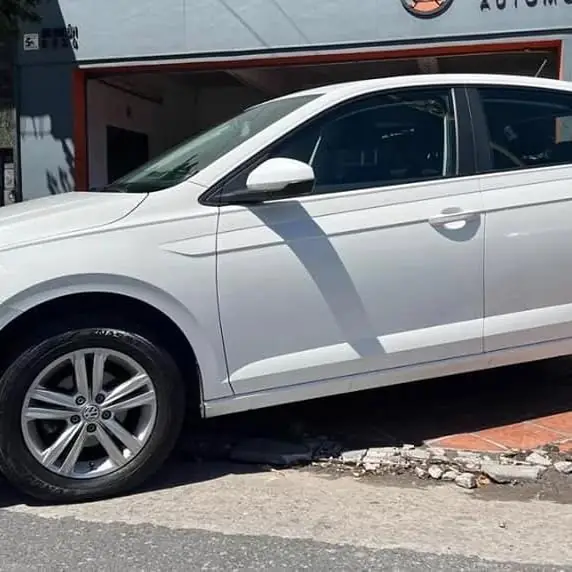 Volkswagen Polo 1.6 32.000km impecable