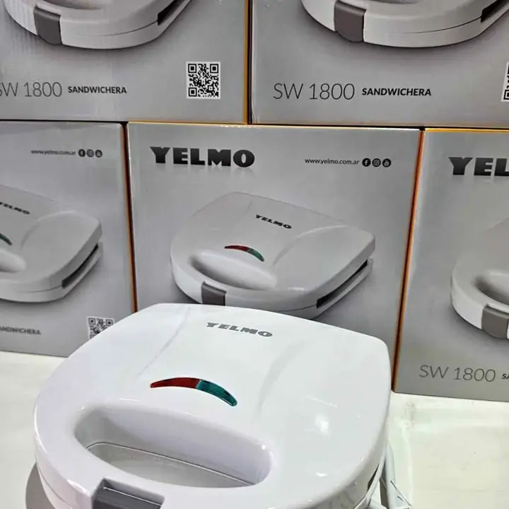 Sandwichera yelmo
