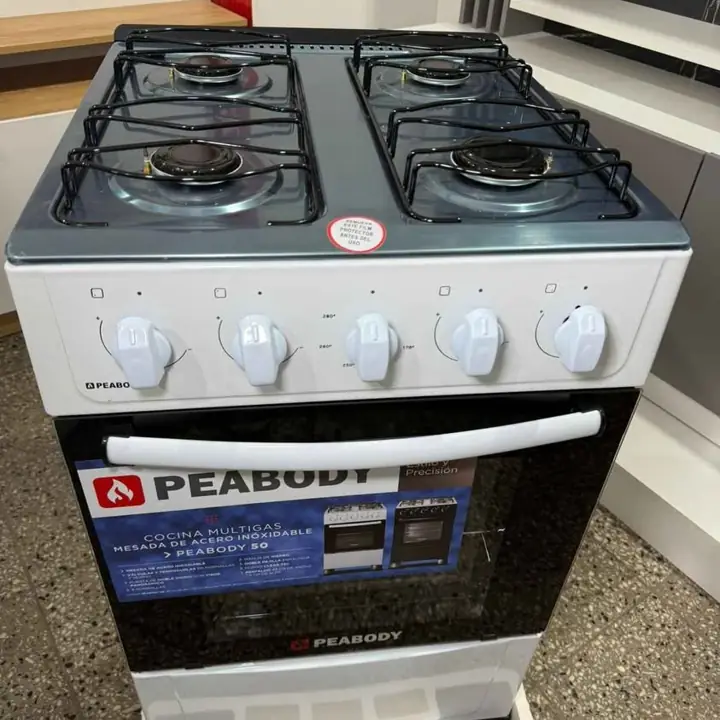 Cocinas pibody blanca con mesada de acero inox