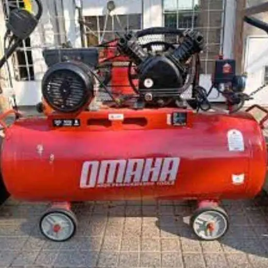 Comprésor Omaha de 300 litros trifásico