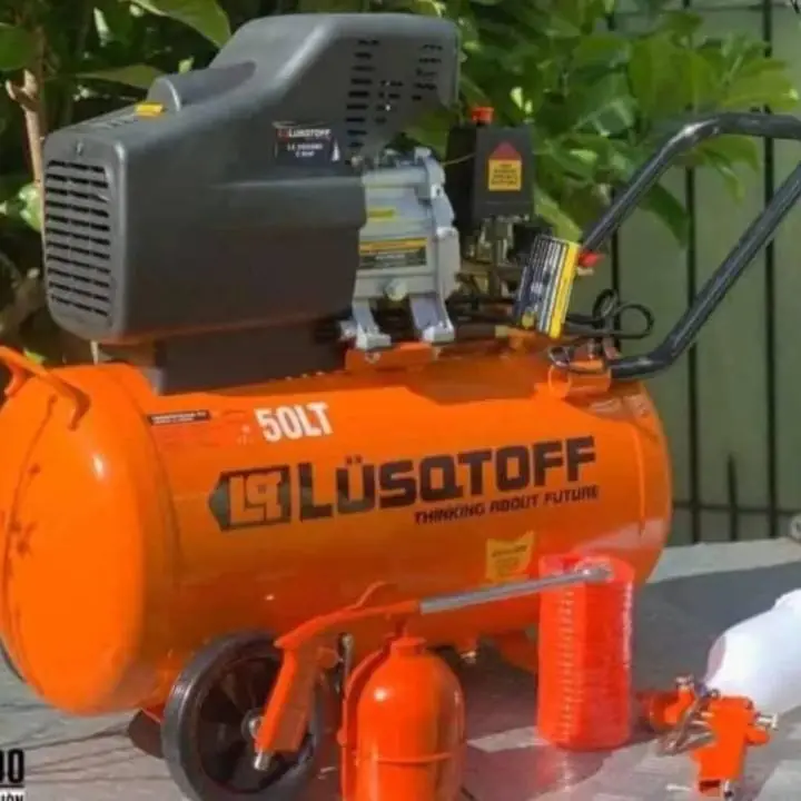 Compresor lusqtoff 50 litros con kit