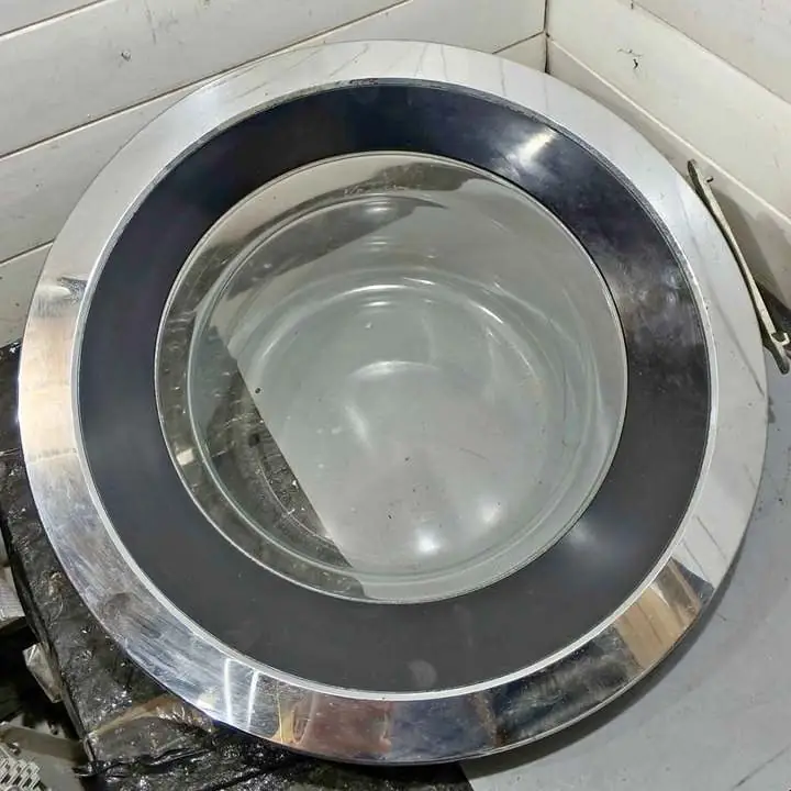 Puerta y bisagra de lavarropas BEKO de 11kg