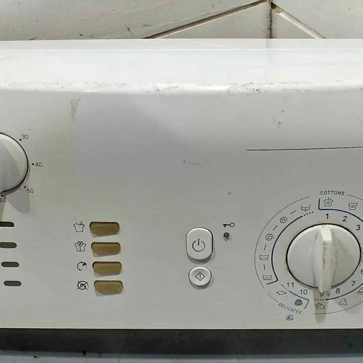 Frente panel de lavarropas ariston avtl60