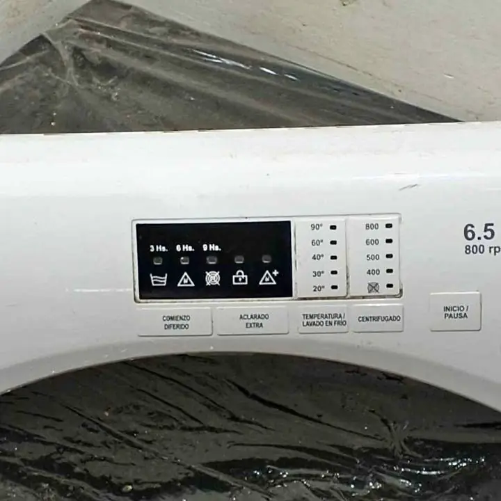 Frente panel con Flex funcionando de lavarropas longvie L 16508
