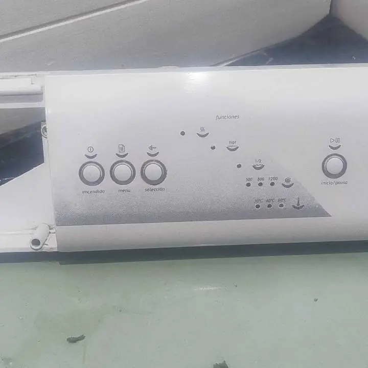 Frente panel de lavasecarropas Longvie LS 5817