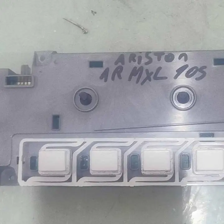 Plaqueta funcionando de lavarropas Ariston armlx 105