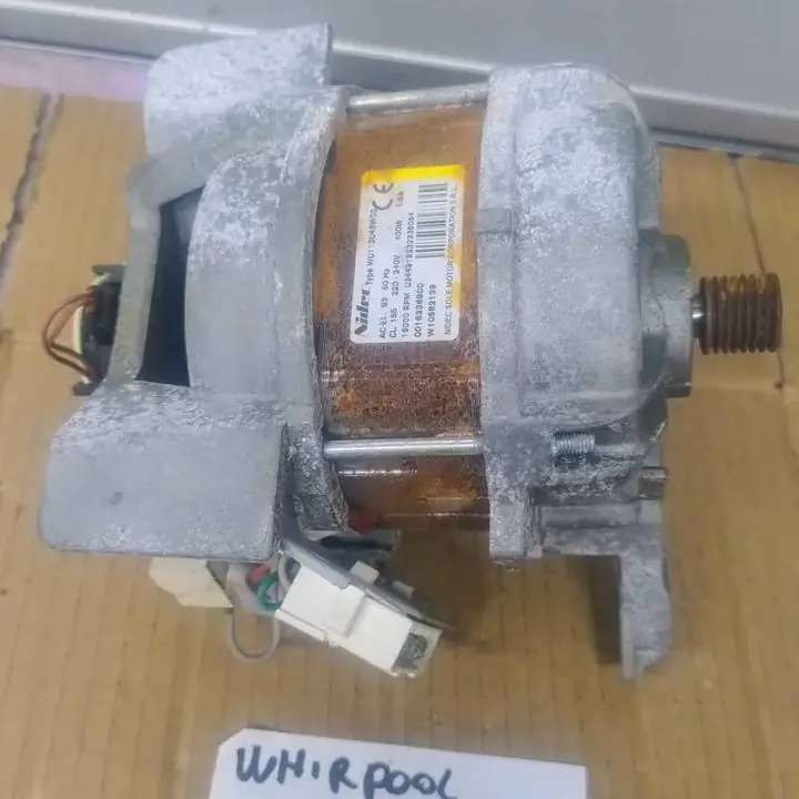 Motor funcionando de lavarropas Whirlpool WCS60ZB