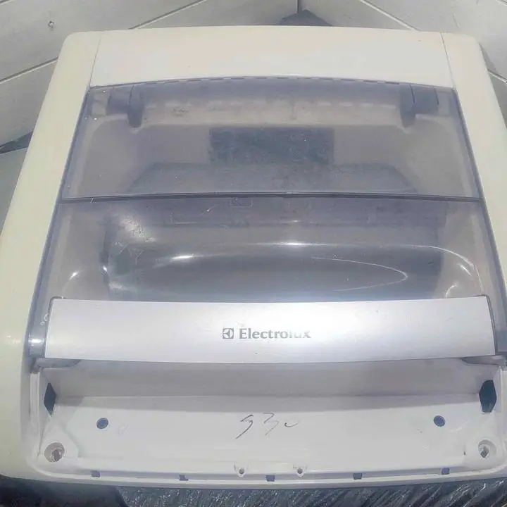 Base con tapa puerta de lavarropas electrolux Acqua plus