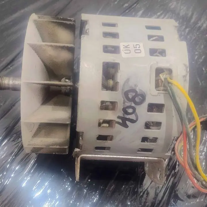 Motor funcionando de lavarropas Drean family