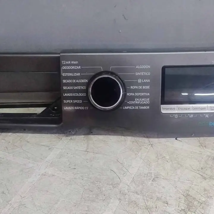 Frente panel con táctil de lavasecarropas Samsung WD10J64