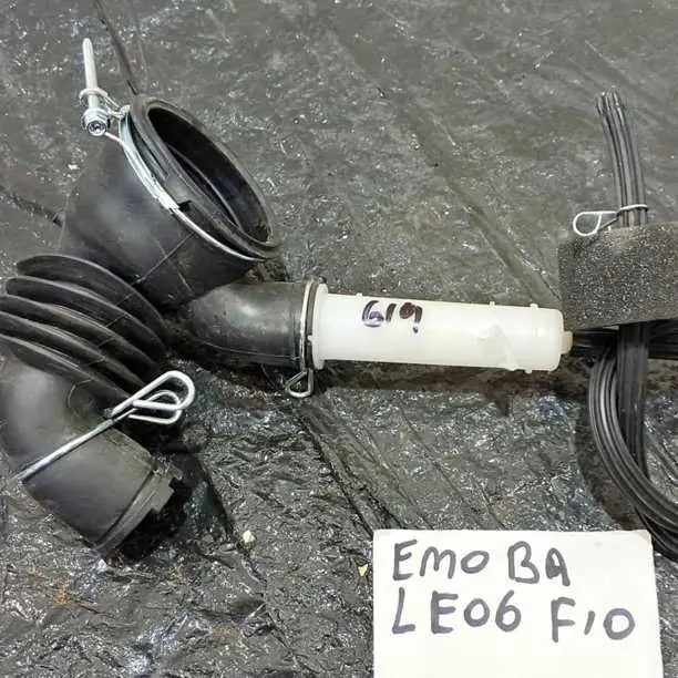 Goma codo salida pulmón de lavarropas enoba LE06F10