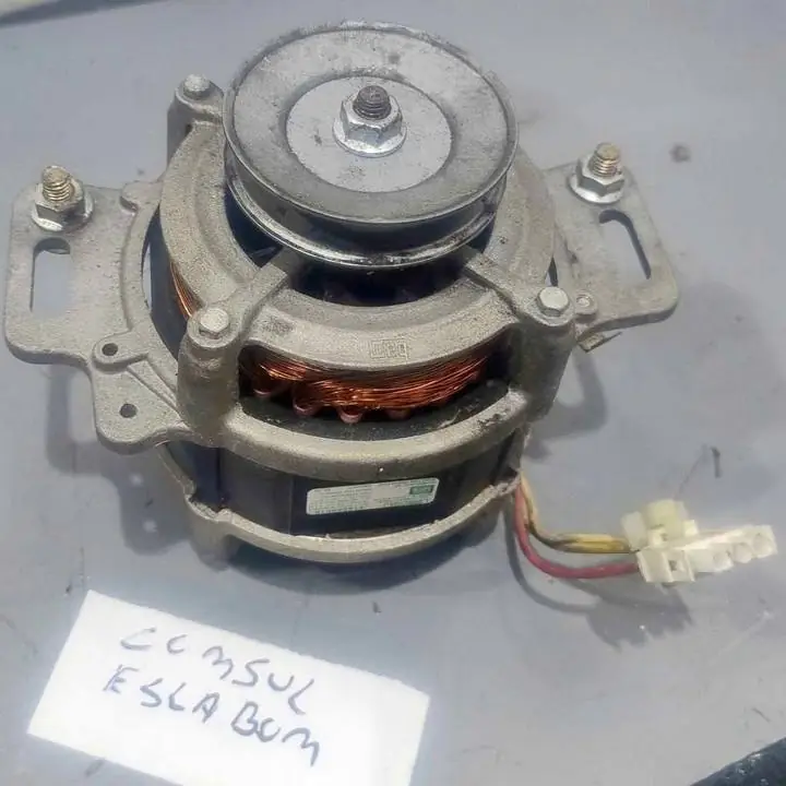 Motor funcionando de lavarropas consul eslabón de lujo