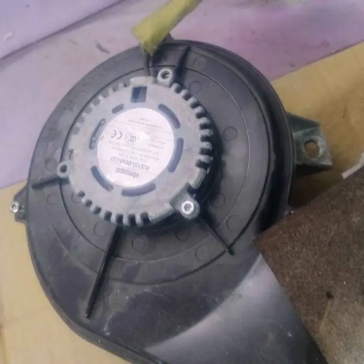 Tobera con turbina de calor de lavasecarropas general electric LSGE09E09M